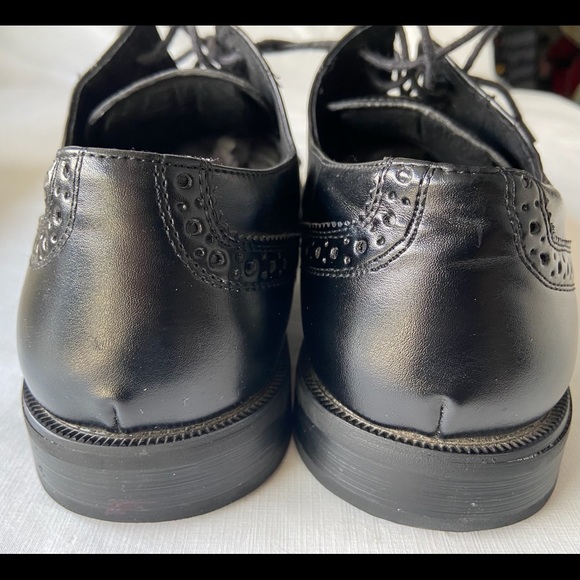 Call it spring men’s shoes - Picture 3 of 8